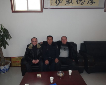 俄羅斯客戶(hù)來(lái)廠訂購(gòu)破碎制沙生產(chǎn)線(xiàn)